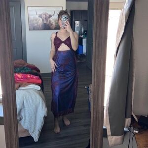 Elegant Lace Trim Dress- Plum